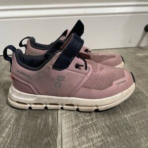 On Running Kids' Mauve and Navy Sneakers